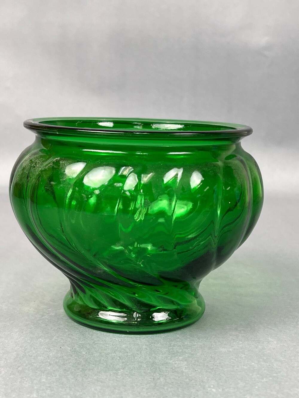 Vintage NAPCO Emerald Green Swirled Glass Bowl #1191